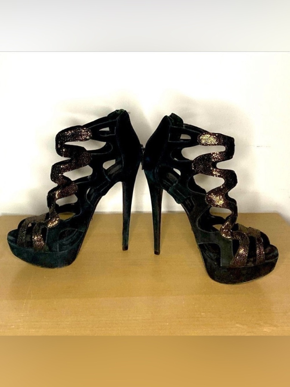 🌷SCHUTZ🌷 Black & Gold Shimmer Sparkle Stiletto Strap Heels